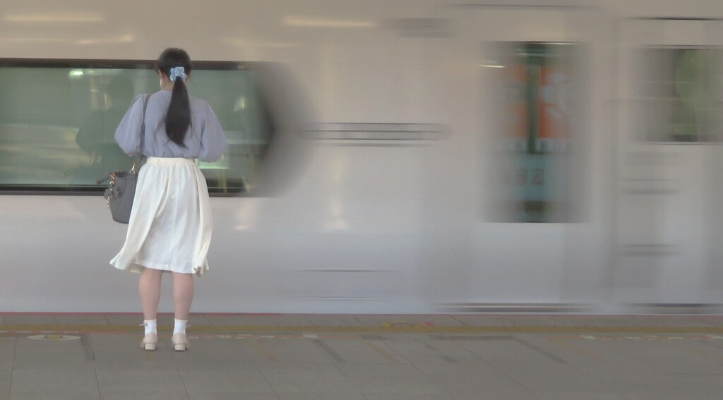 White wind