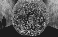 大巻伸嗣 Interface of Being 真空のゆらぎ1