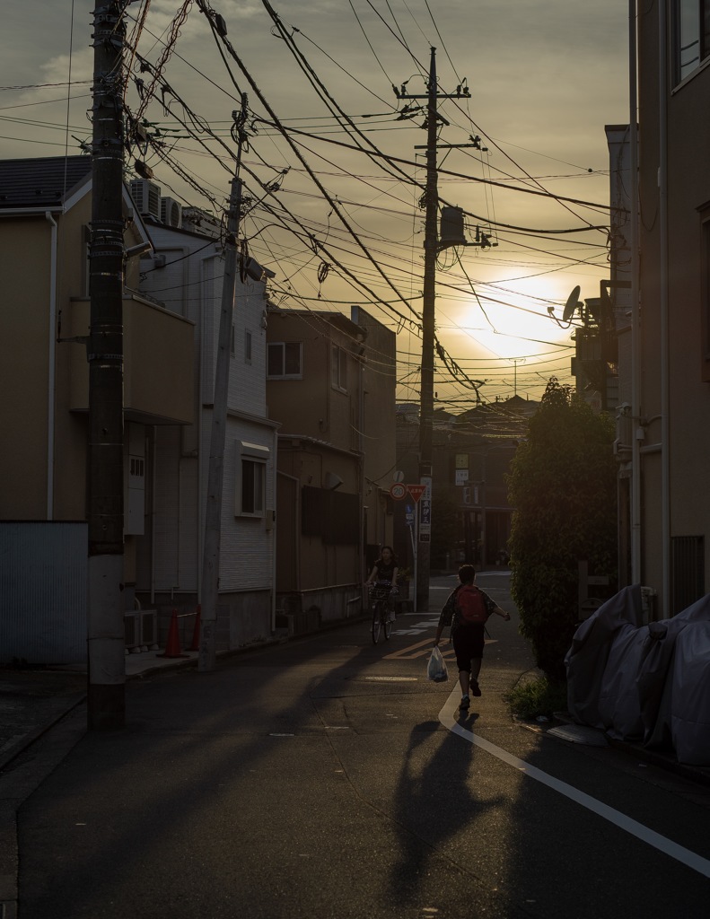 街角の夕景