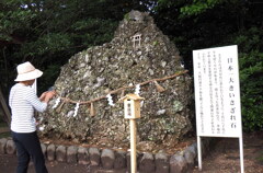 日本一のさざれ石