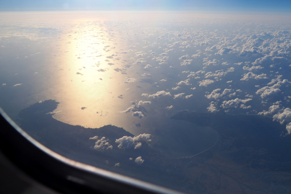 佐渡島上空