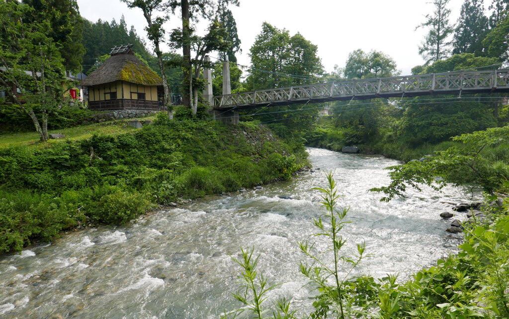 大出の吊橋