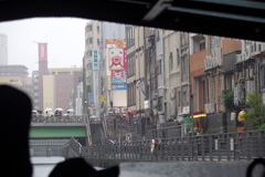 雨の道頓堀クルーズ