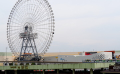 観覧車とモノレール