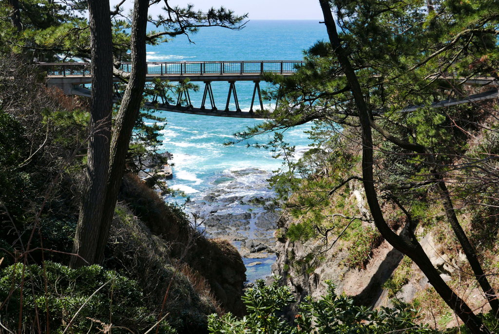 巌門橋