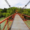 新緑と吊り橋