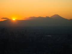 富士と夕日と新国立競技場