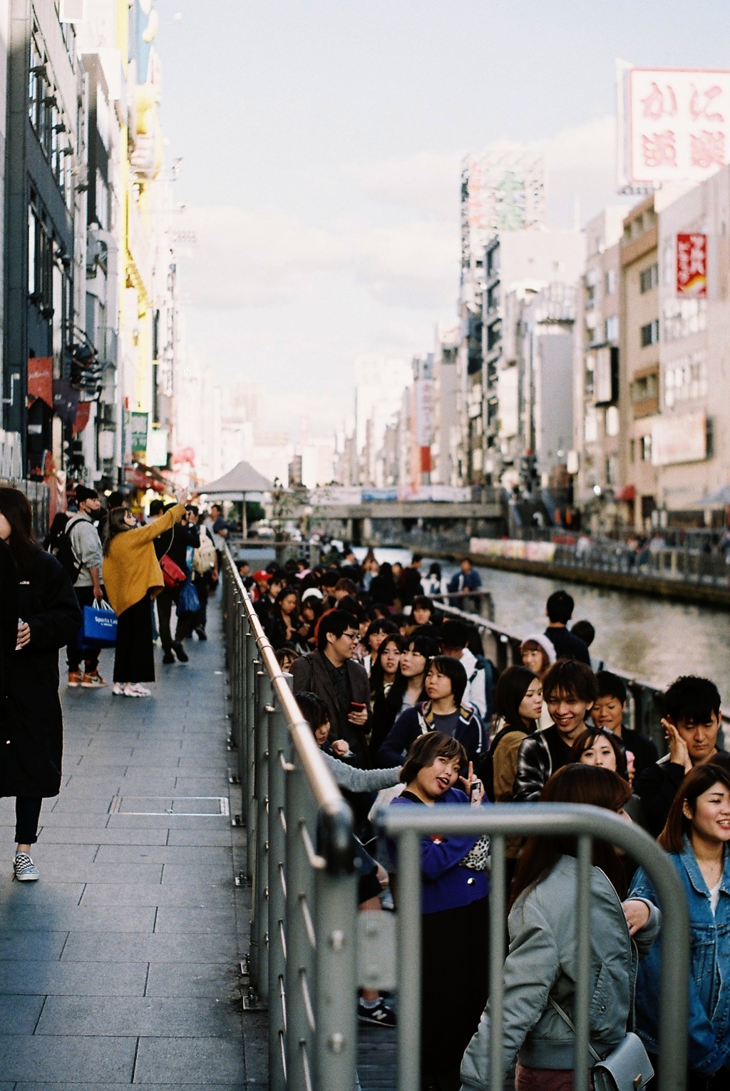 道頓堀の待機列