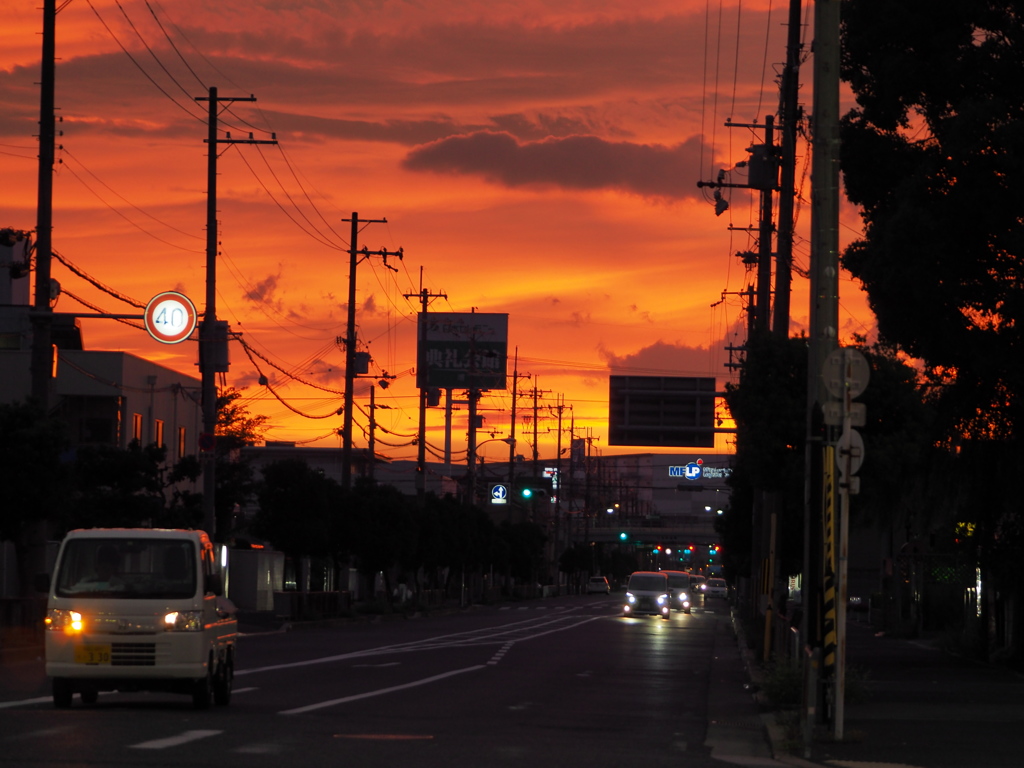 夕焼けの道