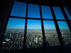ガラス越しの東京