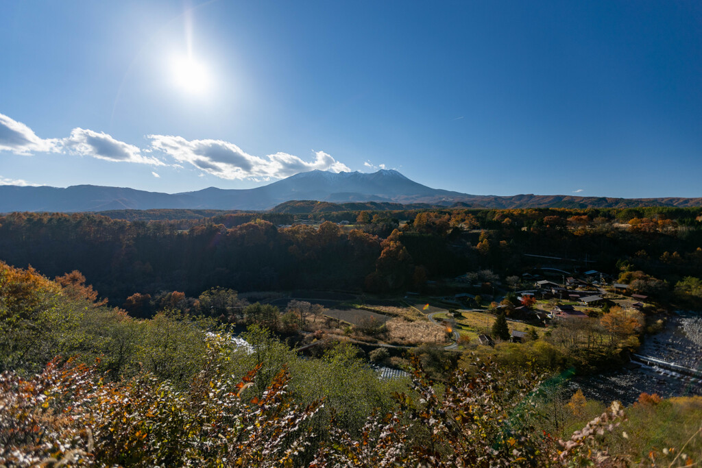 晩秋の御嶽山麓