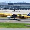 Star-Wars塗装が離陸（16R）