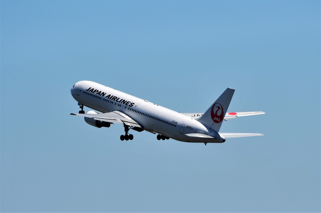 旅客機（羽田）B767　