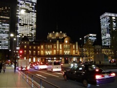 東京駅と大手町１