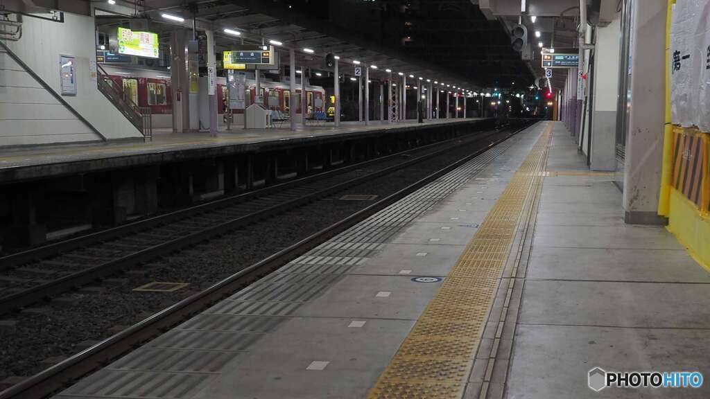 夜の駅1