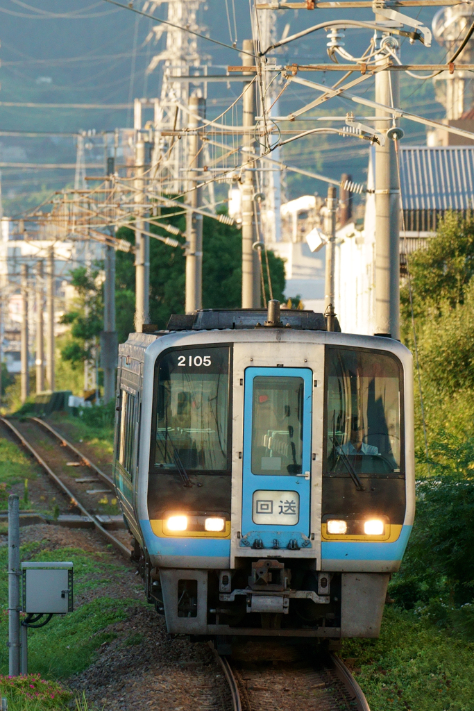 早朝の回送列車