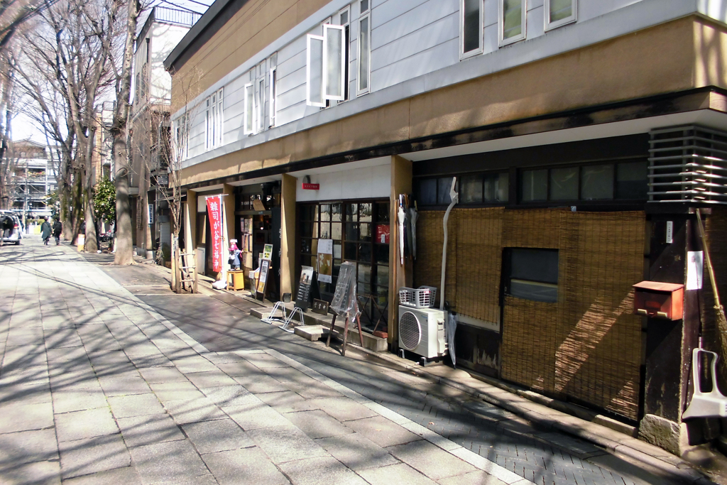 雑司ヶ谷鬼子母神堂・参道脇①・4-1