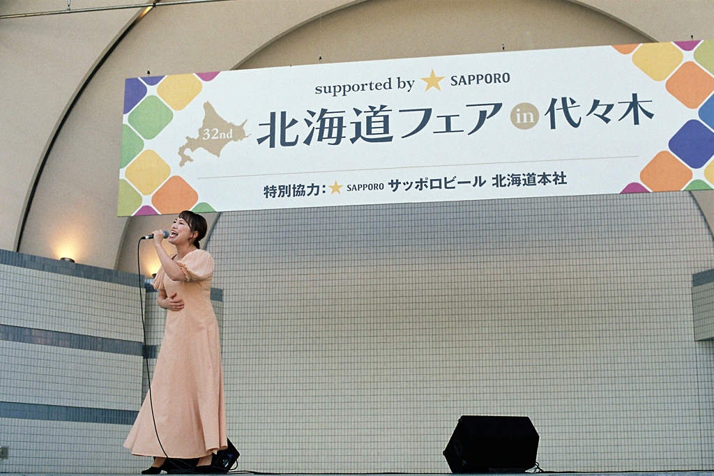 北海道フェアのよさこいステージ①・3-3