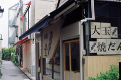 寂しげな原宿3