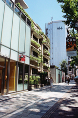 同潤館