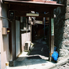 門