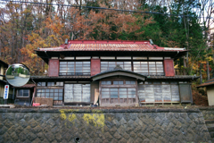 忍野・御旅玉殿