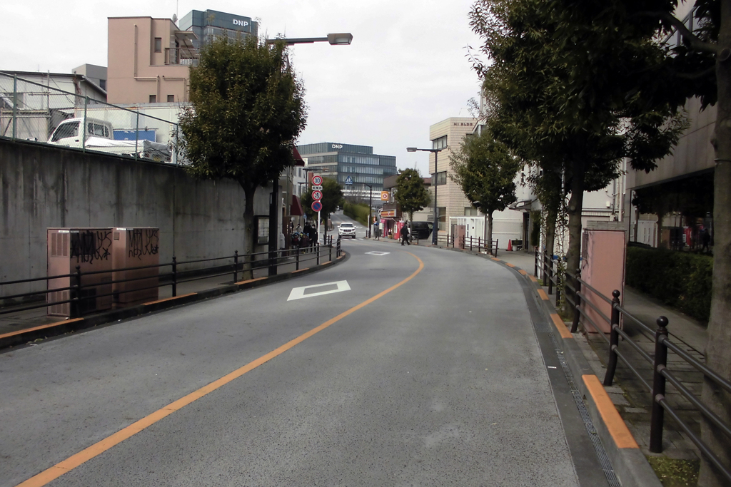 小さい町みつけた 新宿区市谷長延寺町⑥・2-1