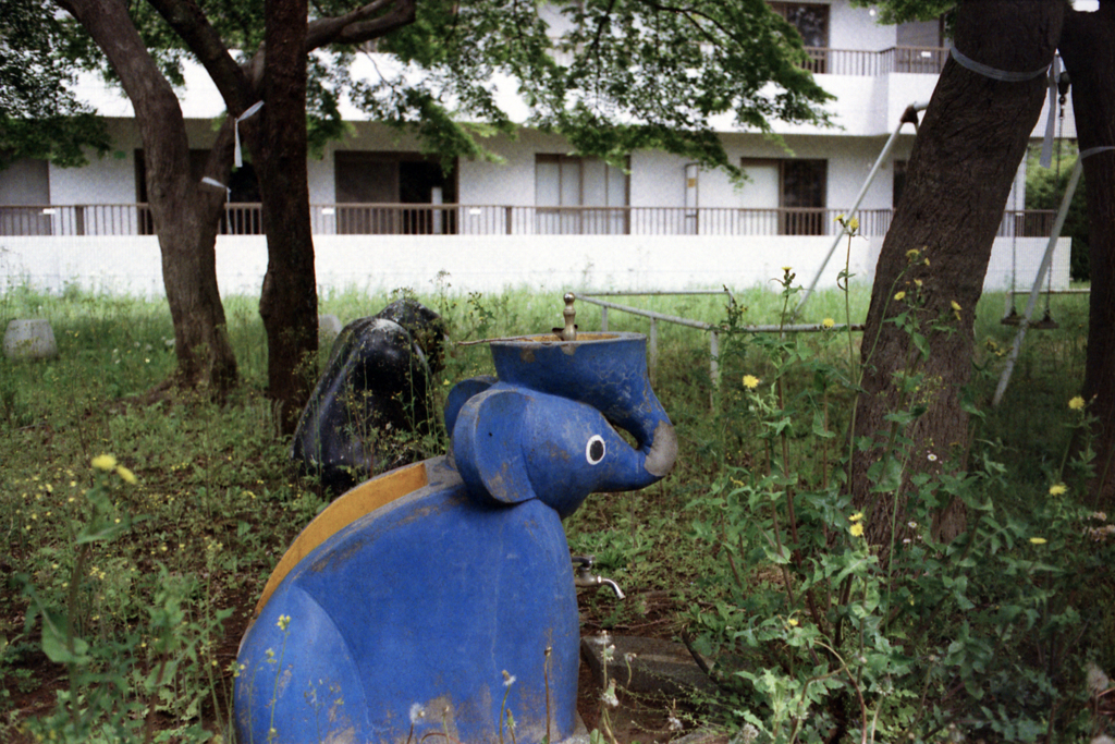 PARADISEの続き4-4・廃止の決まった小さな公園