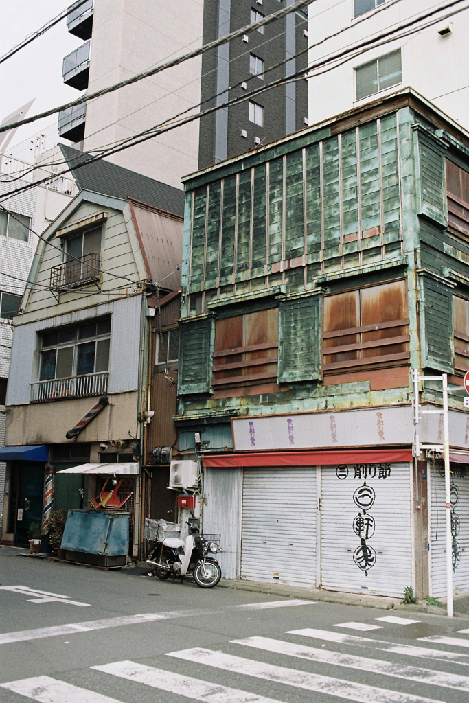 築地場外市場は昭和レトロの宝庫⑤・3-1