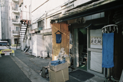 東神田周辺・丸徳繊維の裏