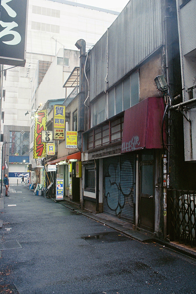 池袋loneliness・路地1