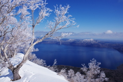 春の湖