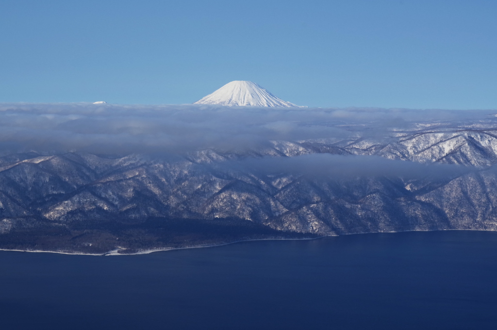 浮かぶ頂