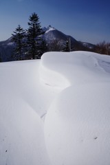 雪の波