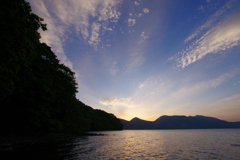 目覚めの湖