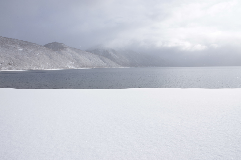 白い湖