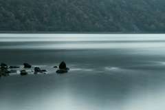 光の湖面