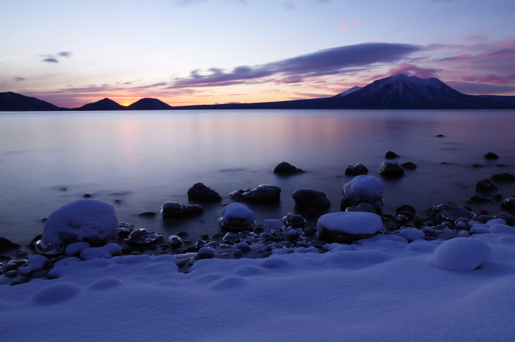 凍り付く湖畔 By 北の きつね Id 写真共有サイト Photohito
