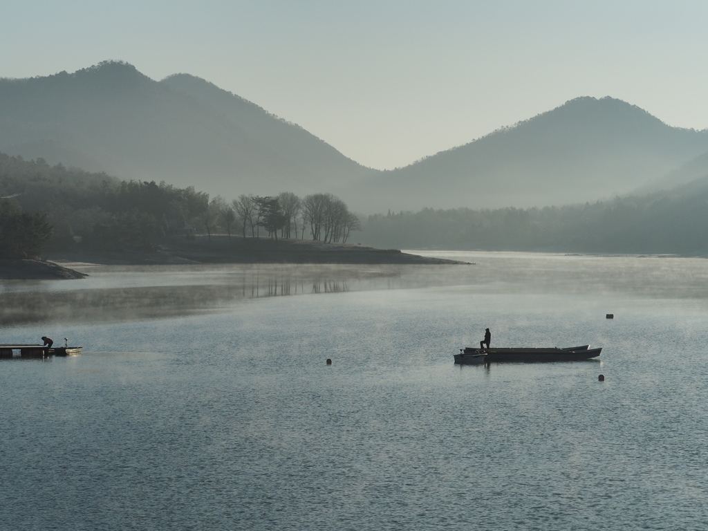 湖の気嵐