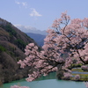 高遠湖のある風景