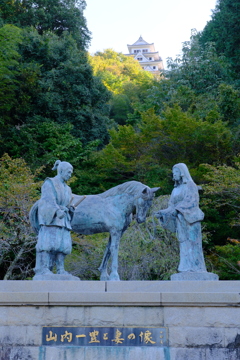 山内一豊と妻・千代
