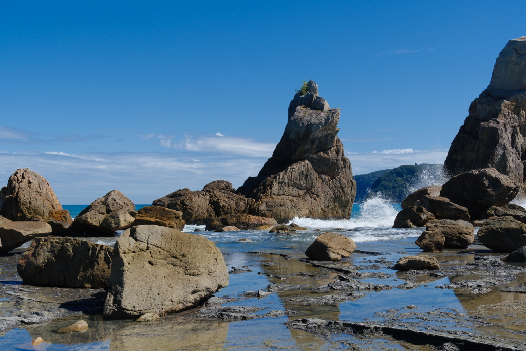 橋杭岩