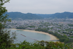 指月山より
