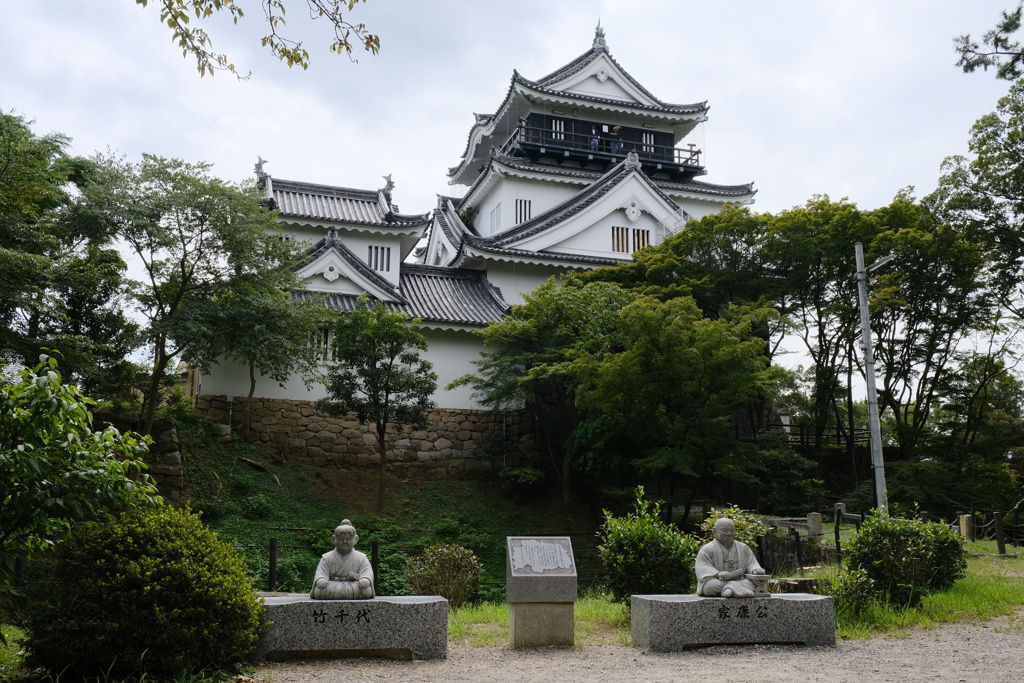岡崎城