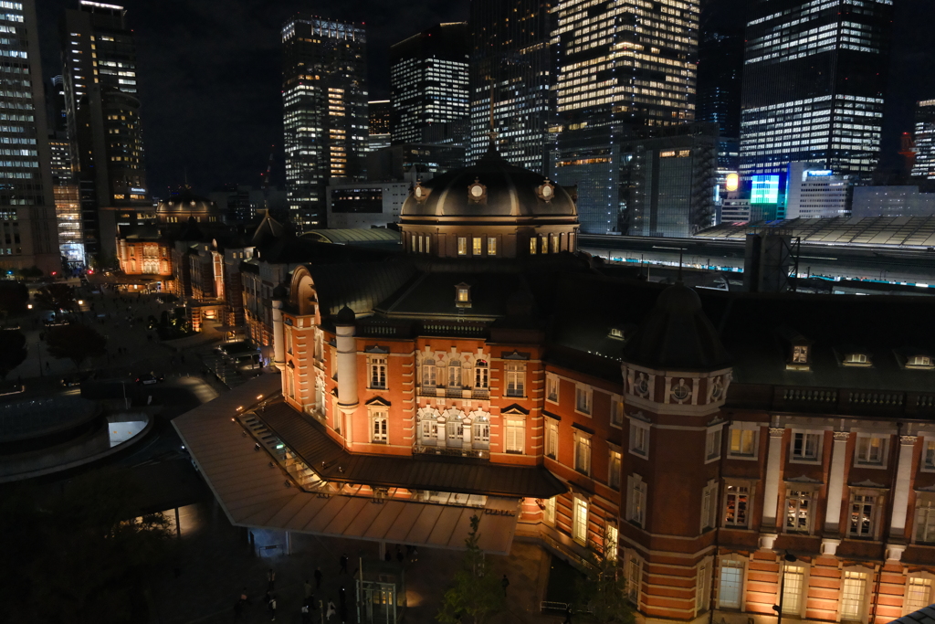 東京駅夜