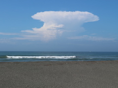 茅ヶ崎海岸にて