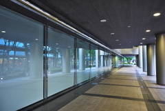 表情を変える週末オフィス