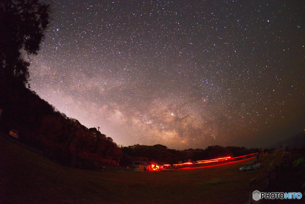 宇宙人の密会？