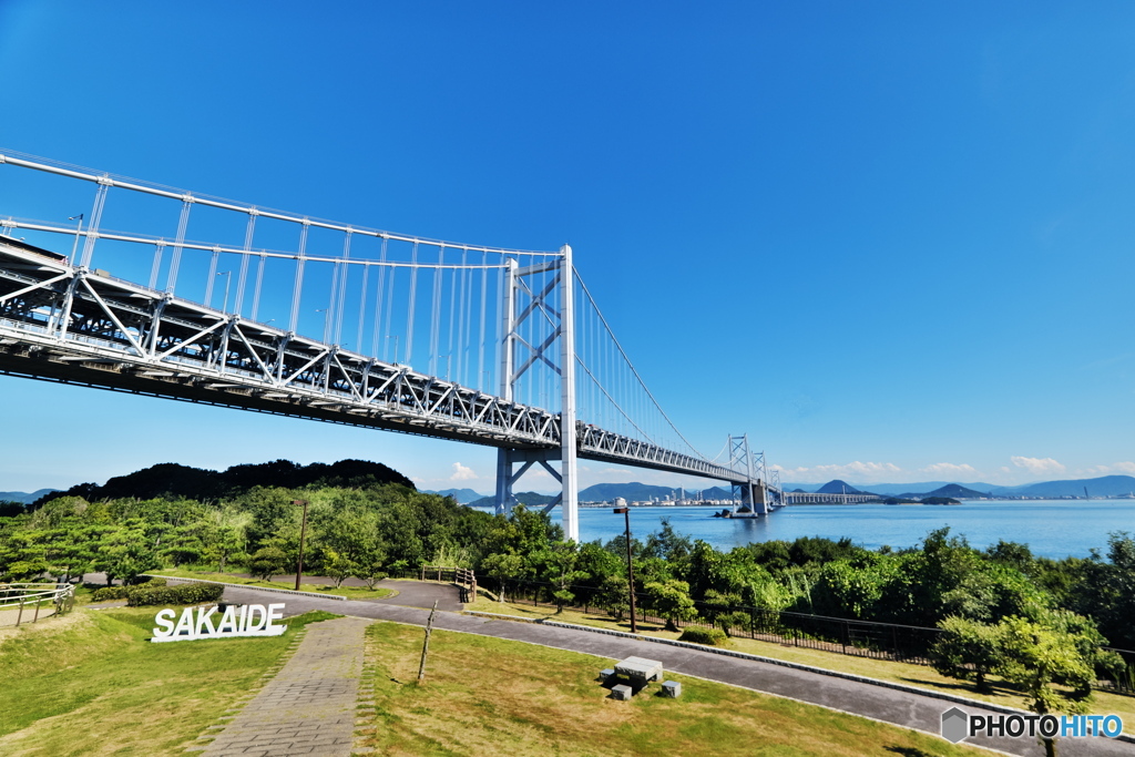 快晴の瀬戸大橋