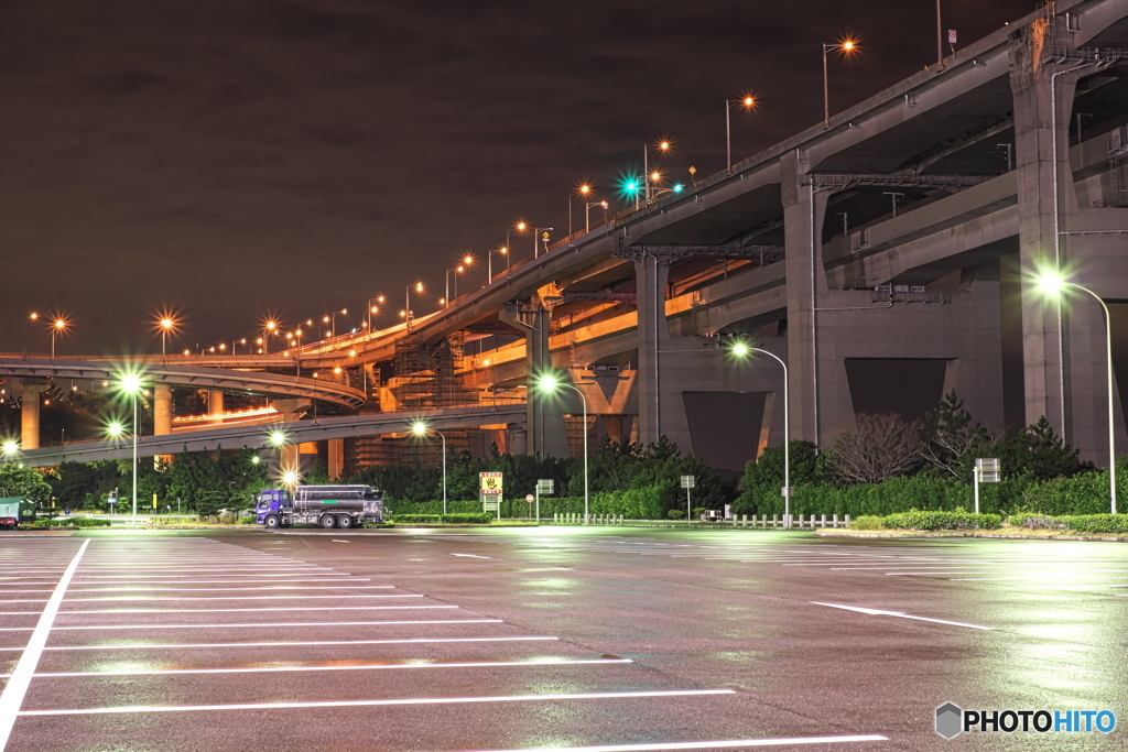 夜のパーキング